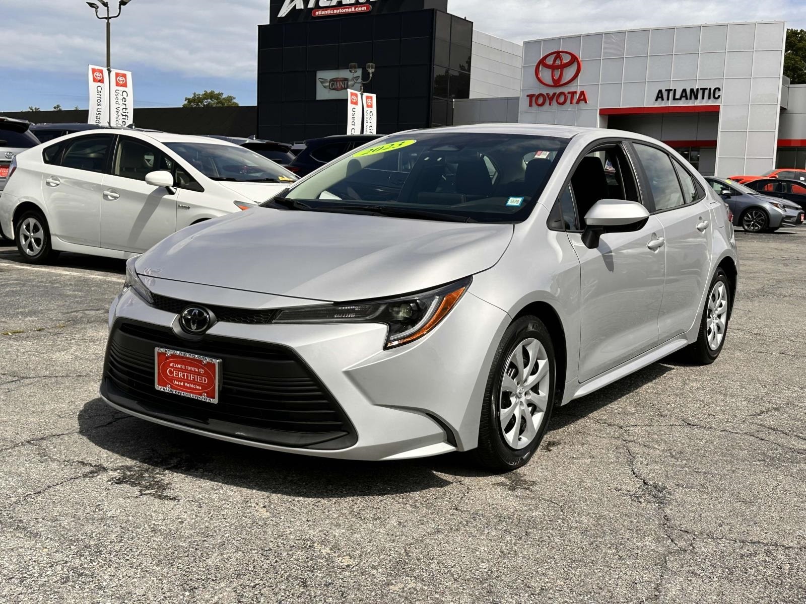 Certified 2023 Toyota Corolla LE with VIN 5YFB4MDE1PP011051 for sale in West Islip, NY