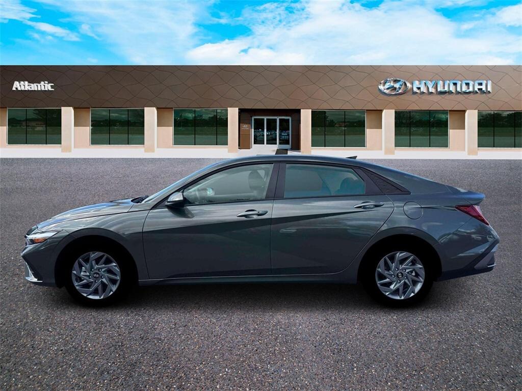 New 2026 Hyundai Elantra Hybrid Blue Sedan