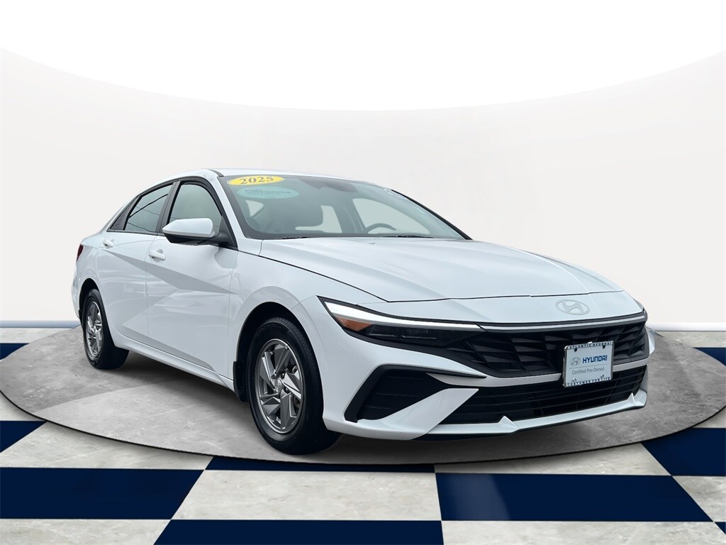 Certified 2025 Hyundai Elantra SE Sedan