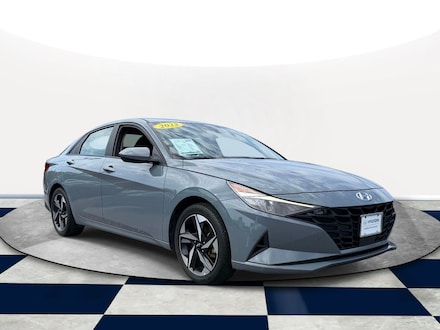 2023 Hyundai Elantra SEL Sedan