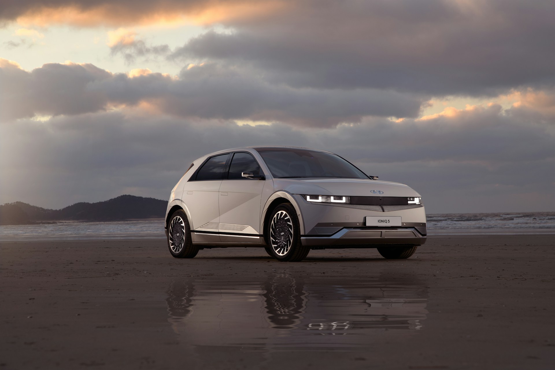 hyundai-motor-group-g0dBVbXOs_s-unsplash.jpg