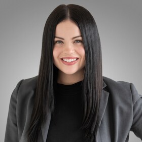 Staff member Debra Savino from ID_bc4a8b66ff08
