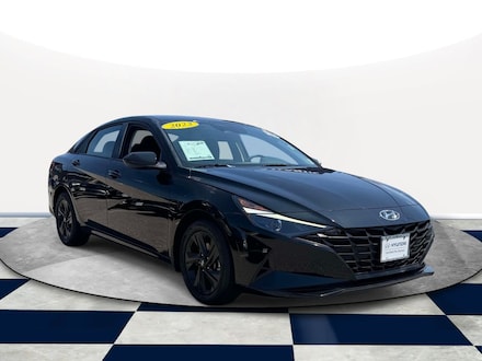2023 Hyundai Elantra SEL Sedan