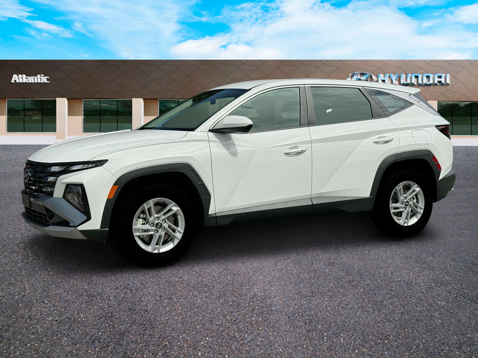 2025 Hyundai Tucson SE photo 2