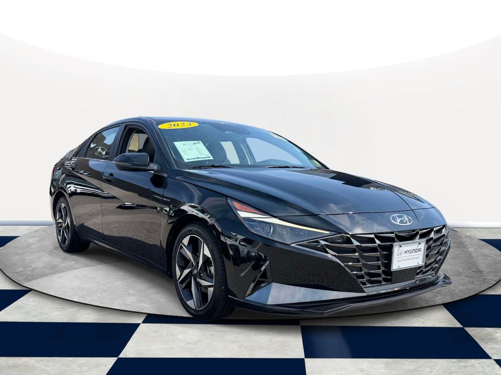  Hyundai Elantra