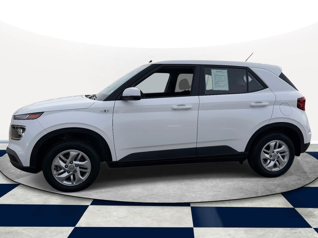 Certified 2025 Hyundai Venue SE SUV