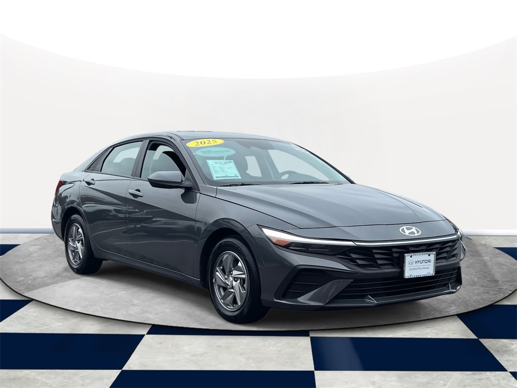 Certified 2025 Hyundai Elantra SE Sedan