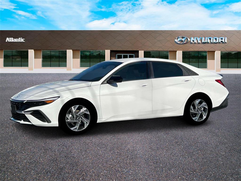 2025 Hyundai Elantra SEL Sport photo 2