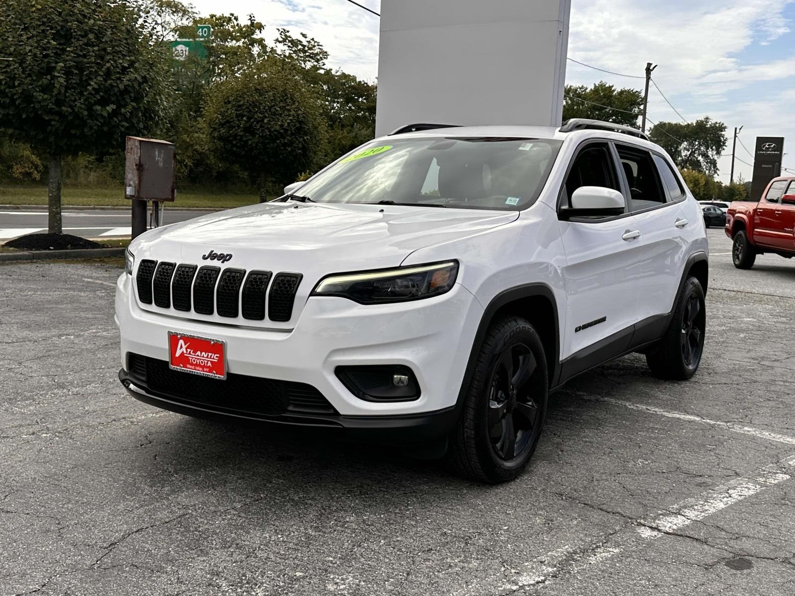 Used 2020 Jeep Cherokee Latitude Plus with VIN 1C4PJMLBXLD638043 for sale in West Islip, NY