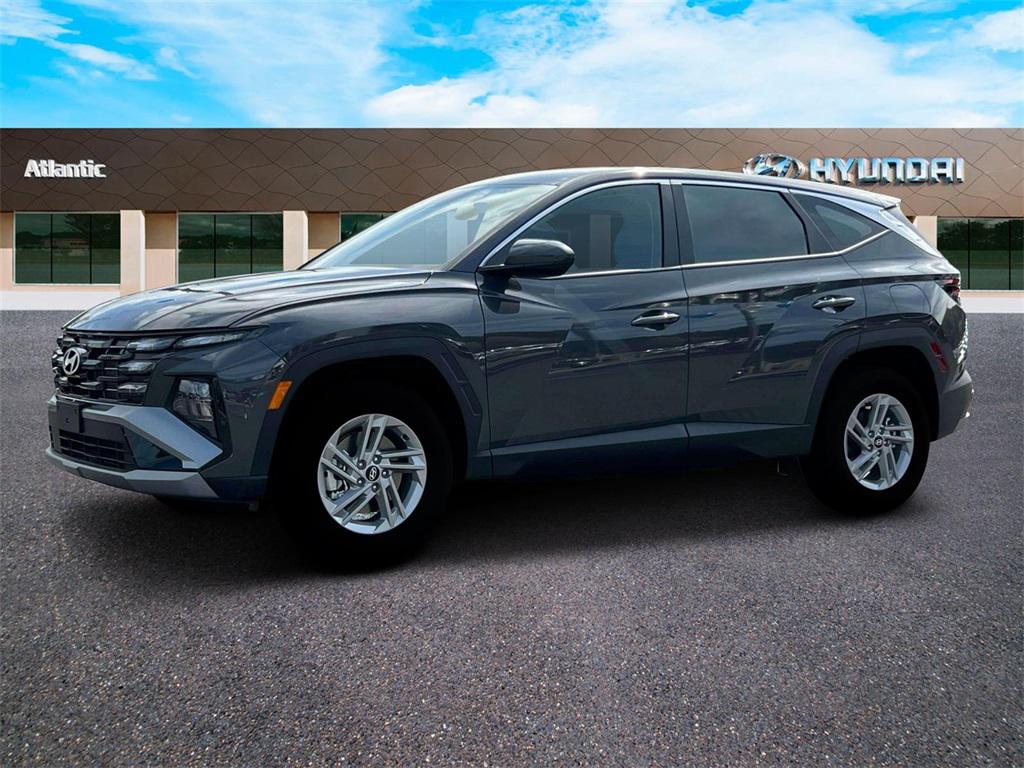 2026 Hyundai Tucson SE photo 2