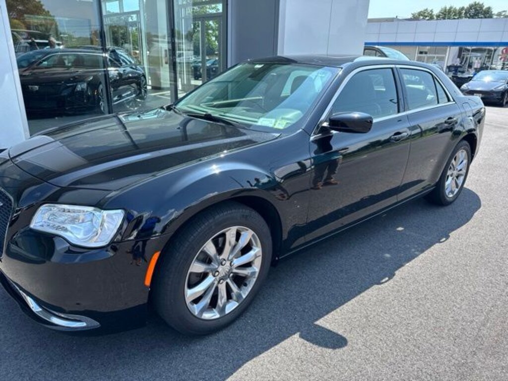 Certified 2018 Chrysler 300 Touring Sedan