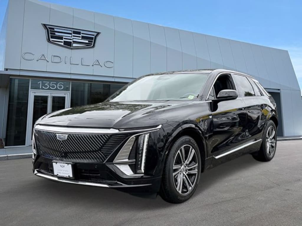 Used 2024 Cadillac Lyriq Luxury SUV