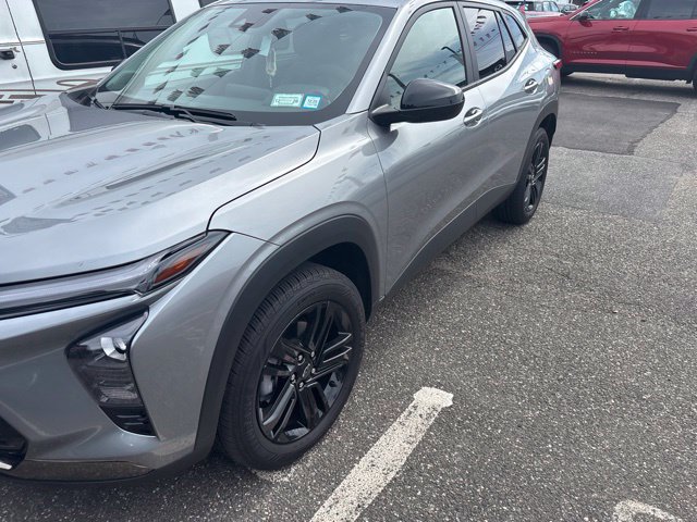 Certified 2025 Chevrolet Trax Activ SUV