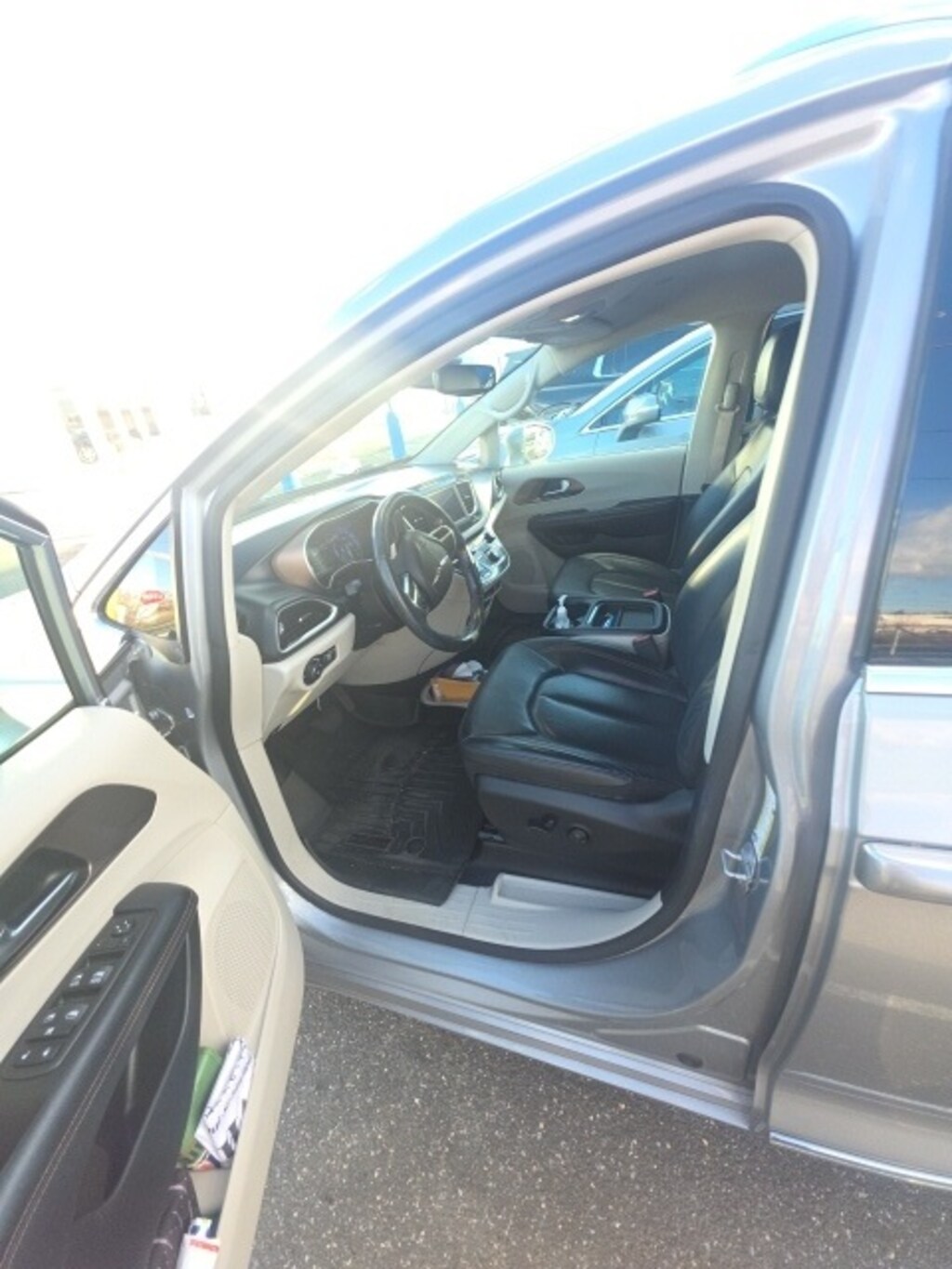 Used 2019 Chrysler Pacifica Touring L Minivan/Van