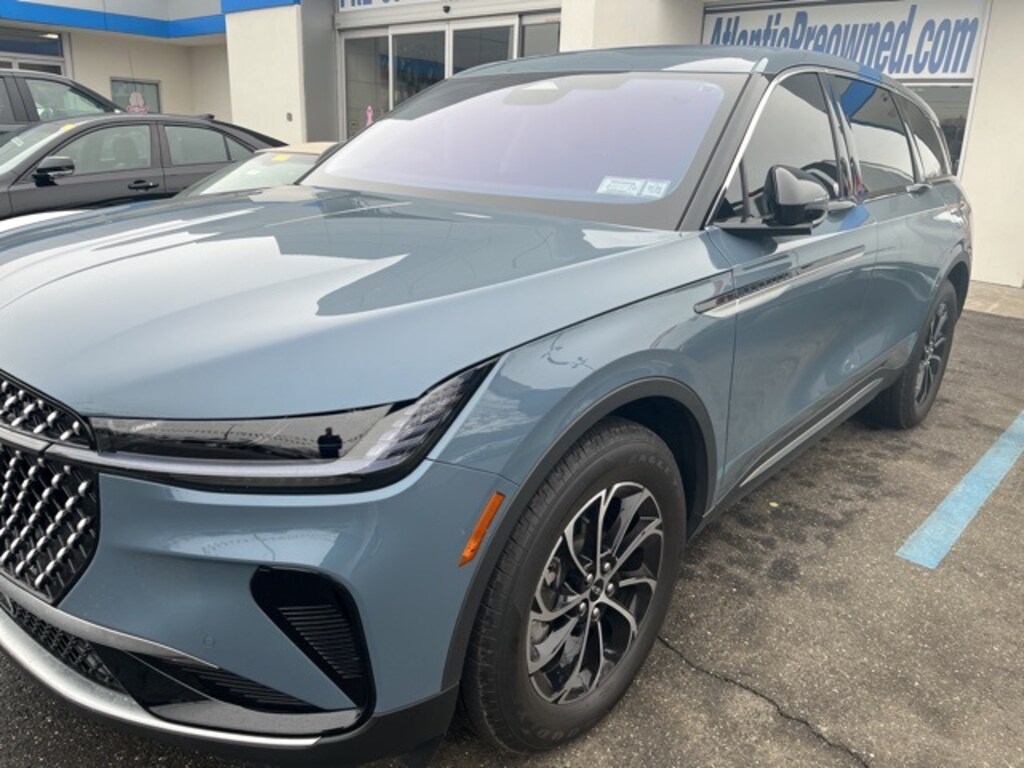 Used 2025 Lincoln Nautilus Premiere SUV