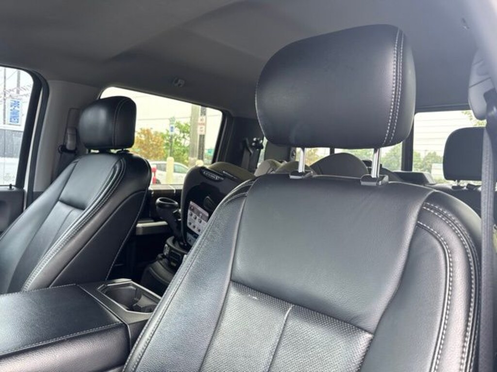 Used 2019 Ford F-150 Lariat Truck
