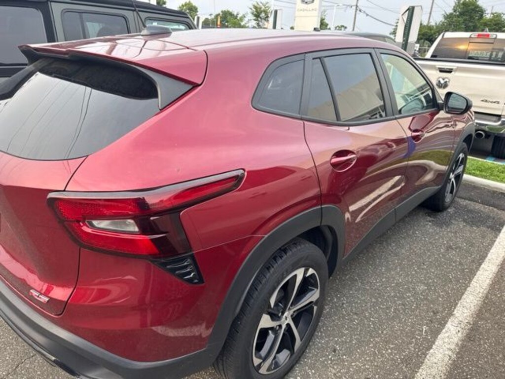 Certified 2024 Chevrolet Trax 1RS SUV