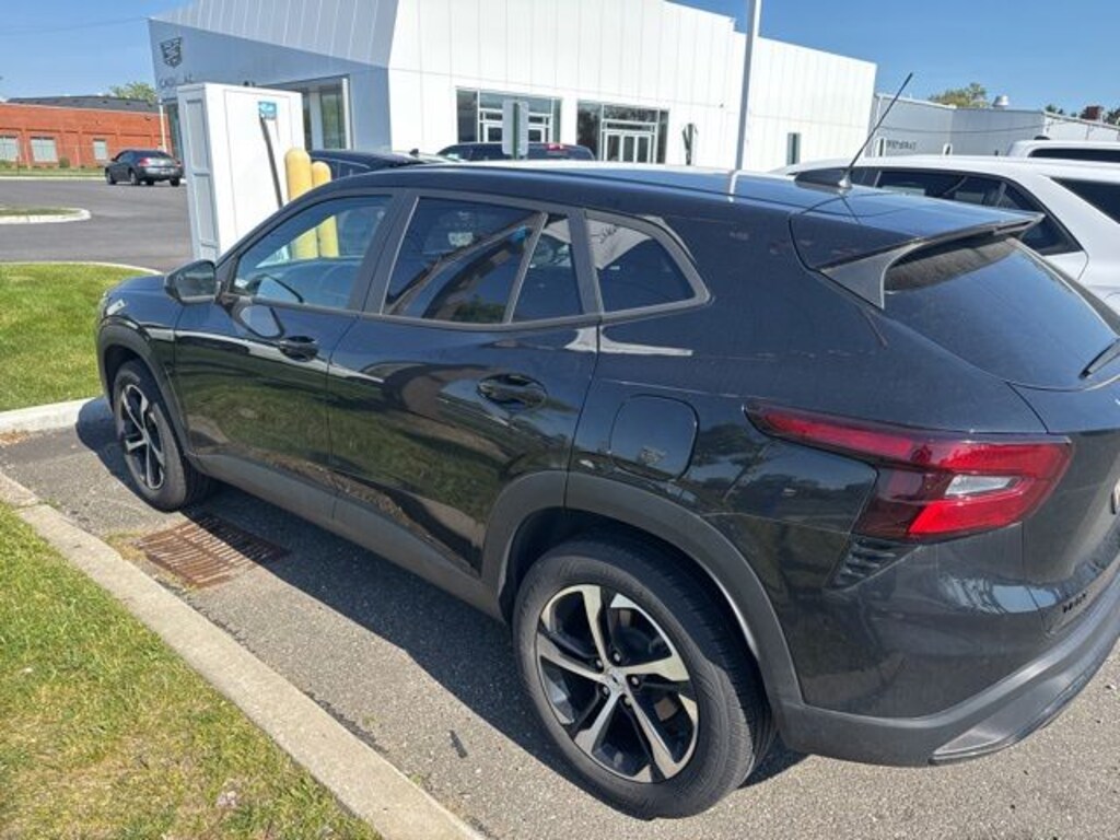 Certified 2024 Chevrolet Trax 1RS SUV