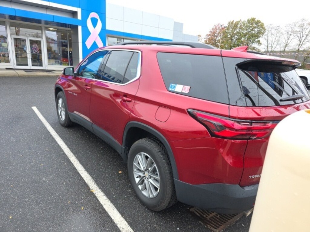 Certified 2023 Chevrolet Traverse LT Leather SUV