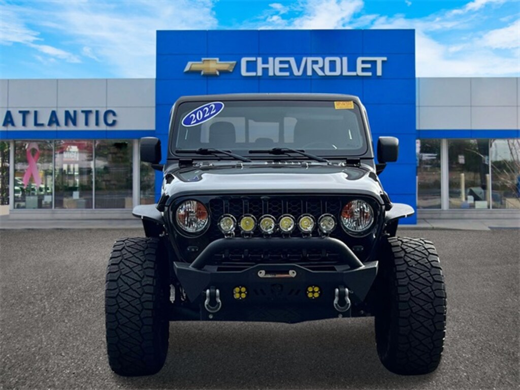 Used 2022 Jeep Gladiator Willys Truck