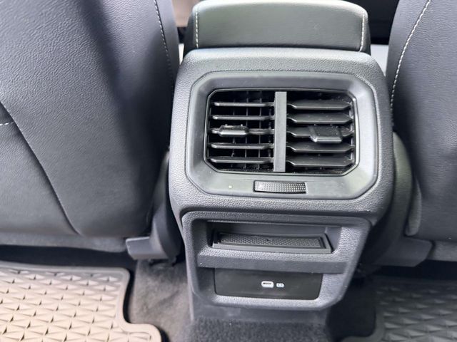 2022 Volkswagen Taos SEL - Photo 15