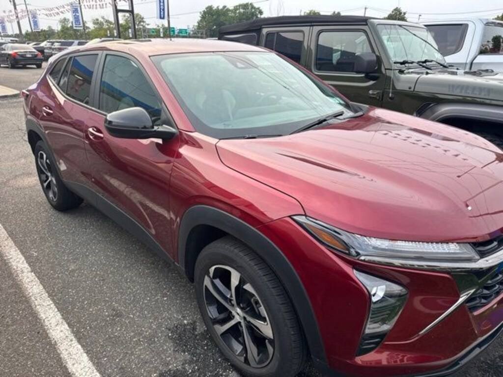 Certified 2024 Chevrolet Trax 1RS SUV