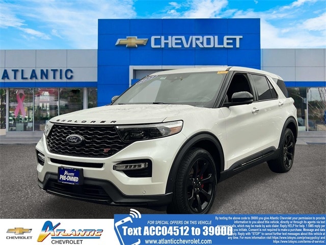 2022 Ford Explorer ST's photo