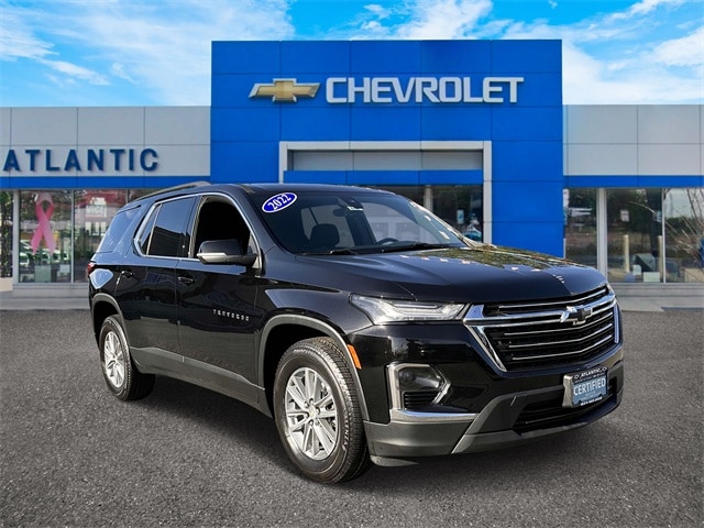 Certified 2022 Chevrolet Traverse 1LT with VIN 1GNEVGKW6NJ138118 for sale in Bay Shore, NY