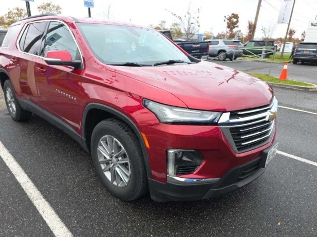 Certified 2023 Chevrolet Traverse LT Leather SUV