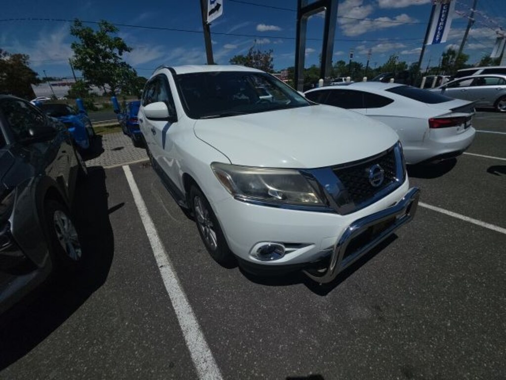 Certified 2015 Nissan Pathfinder SV SUV