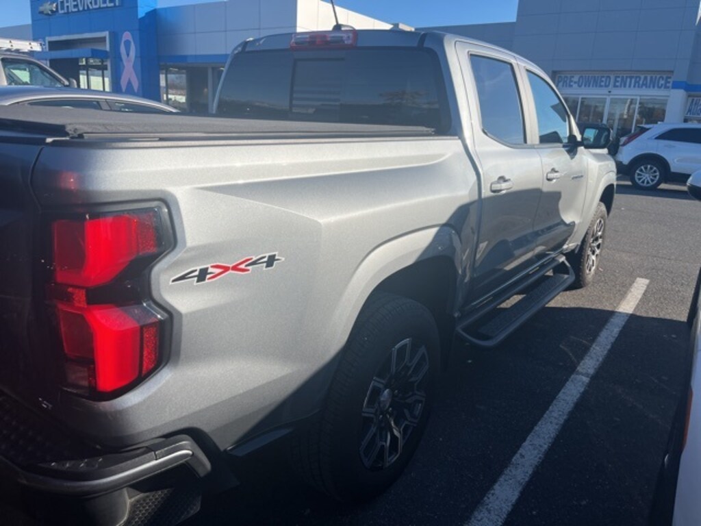 Used 2024 Chevrolet Colorado LT Truck