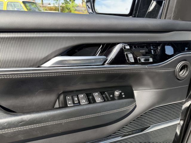 2022 Jeep Grand Wagoneer Obsidian - Photo 21