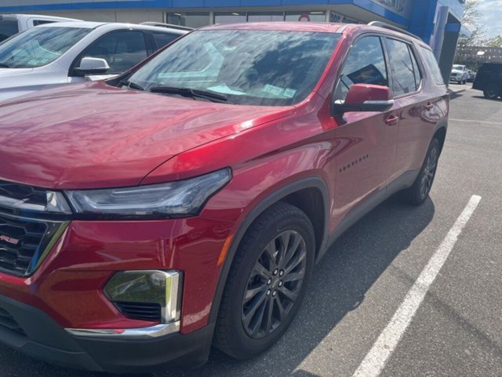 Used 2023 Chevrolet Traverse RS SUV