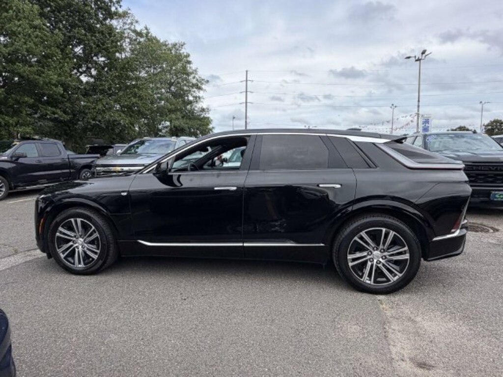 Certified 2024 Cadillac Lyriq Luxury SUV