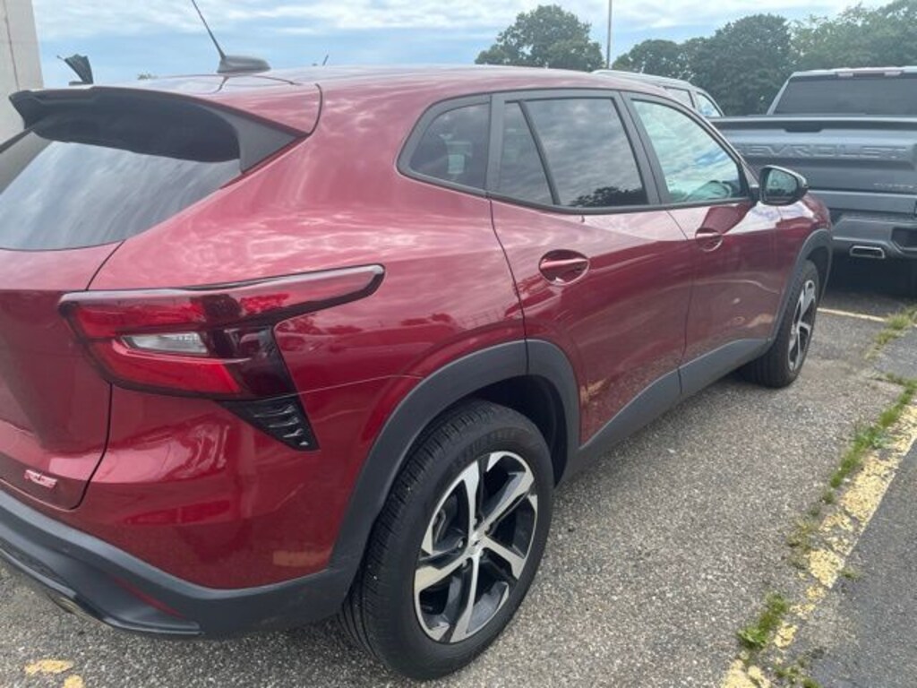 Certified 2024 Chevrolet Trax 1RS SUV