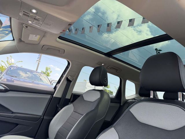 2022 Volkswagen Taos SEL - Photo 12