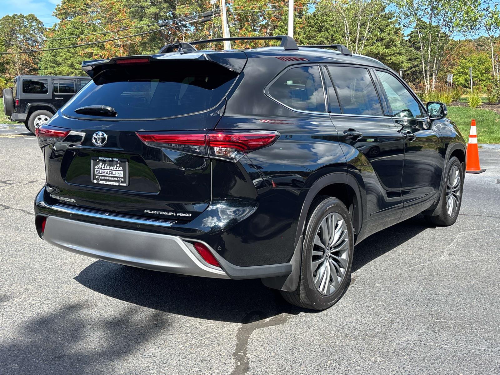 2021 Toyota Highlander Platinum photo 3