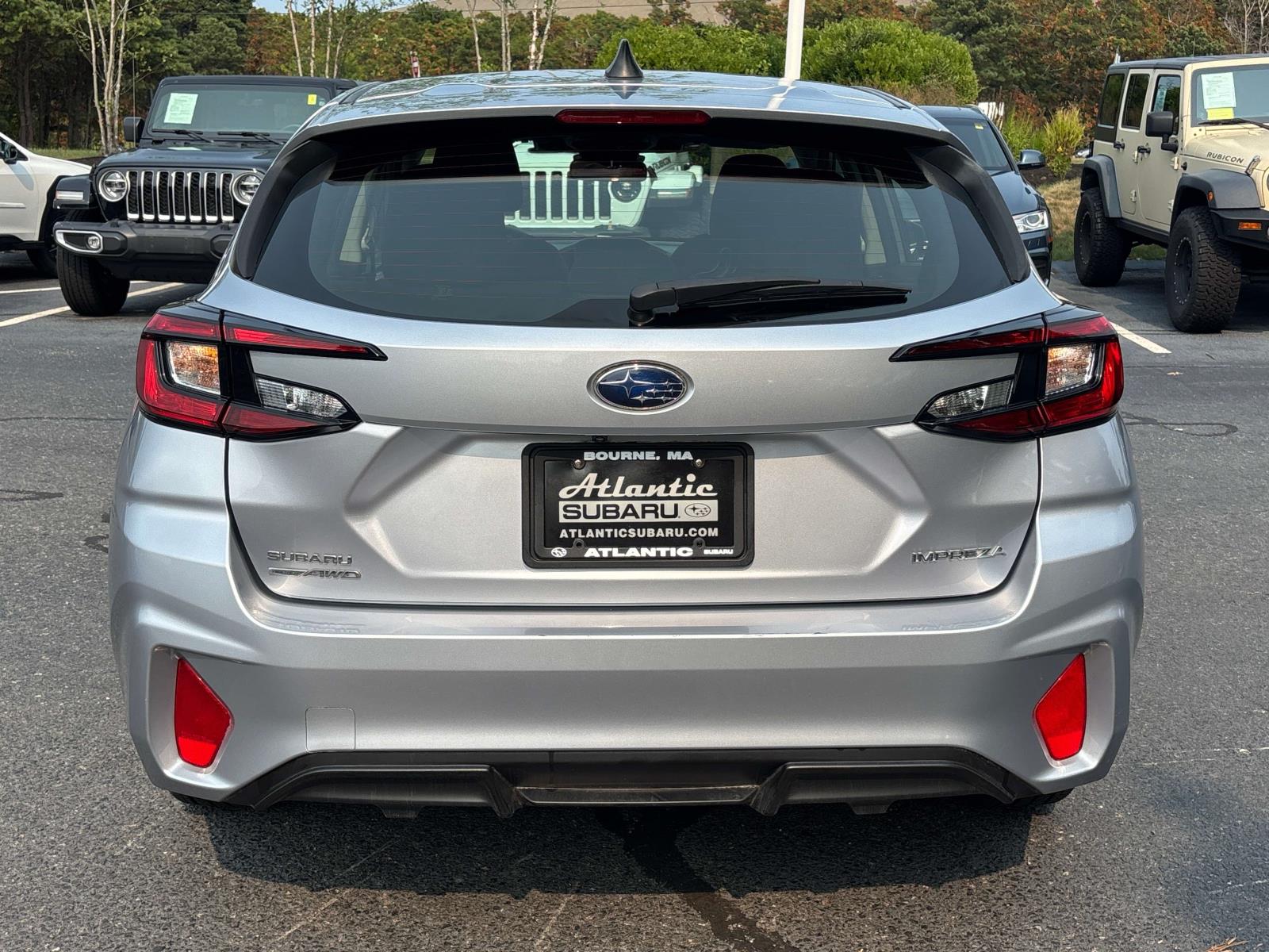 2024 Subaru Impreza Base photo 4