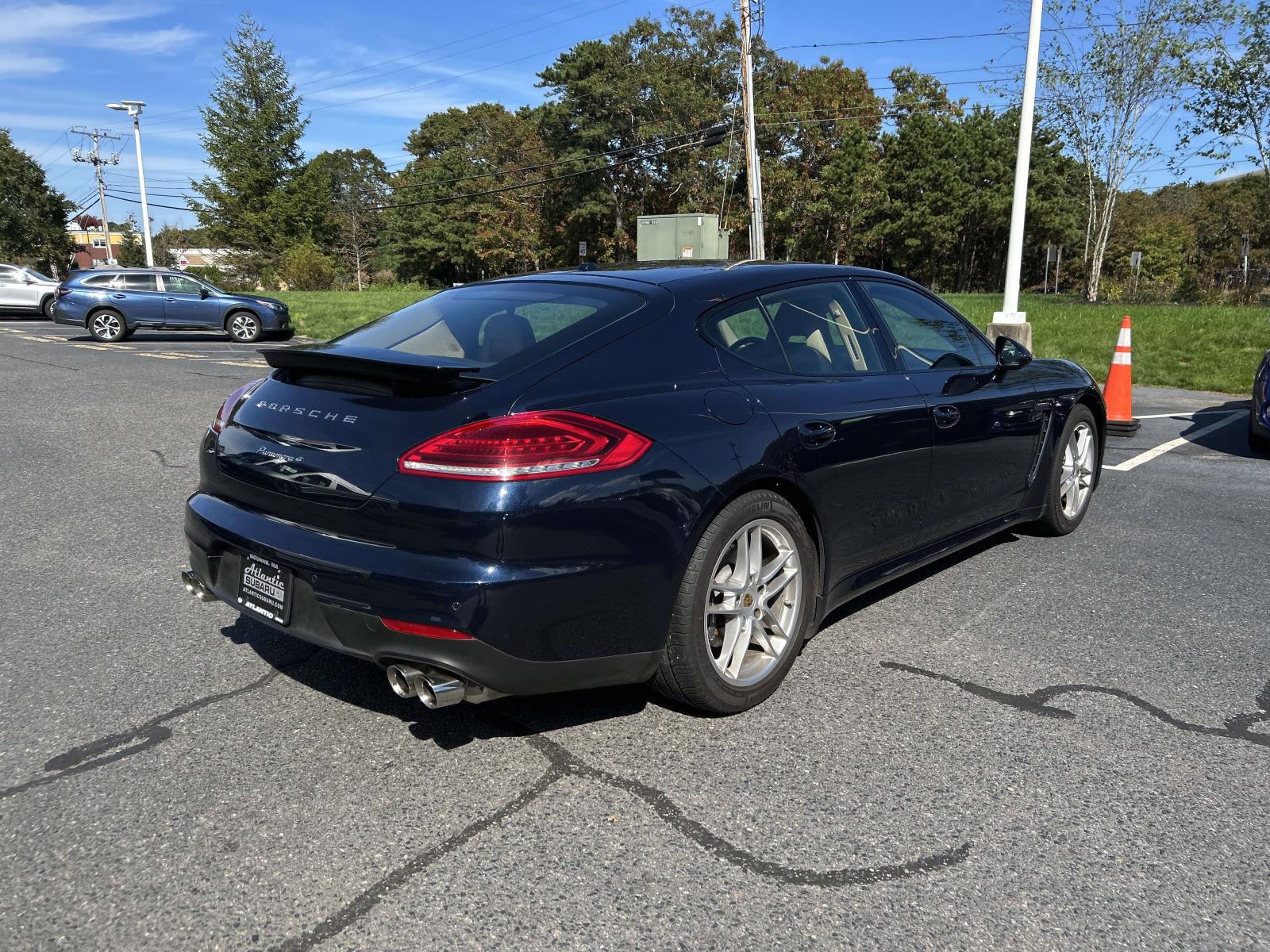2016 Porsche Panamera 4 Sport Turismo photo 3