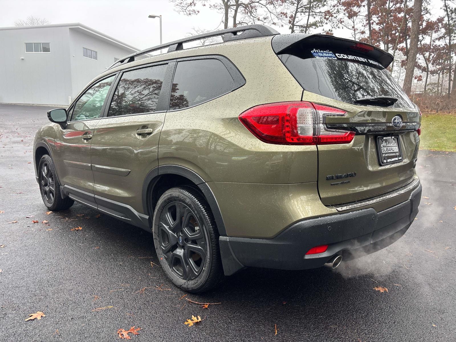 2025 Subaru Ascent Onyx Edition photo 3