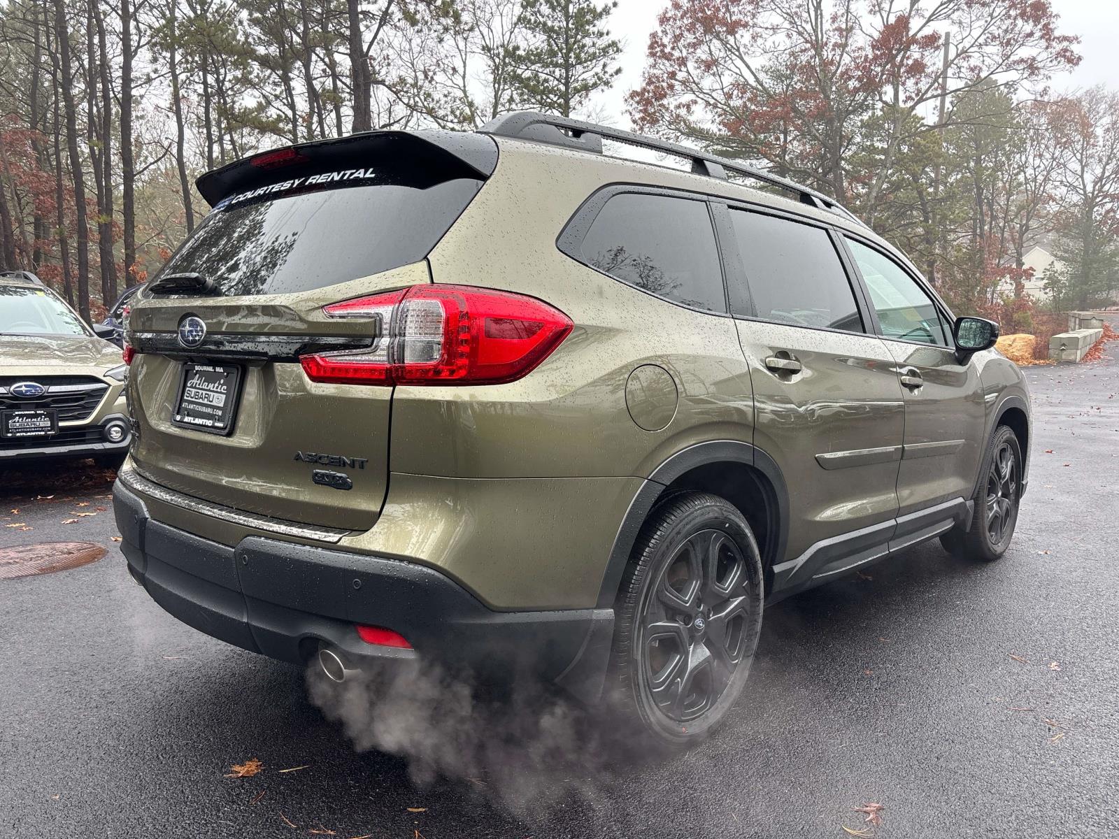 2025 Subaru Ascent Onyx Edition photo 2