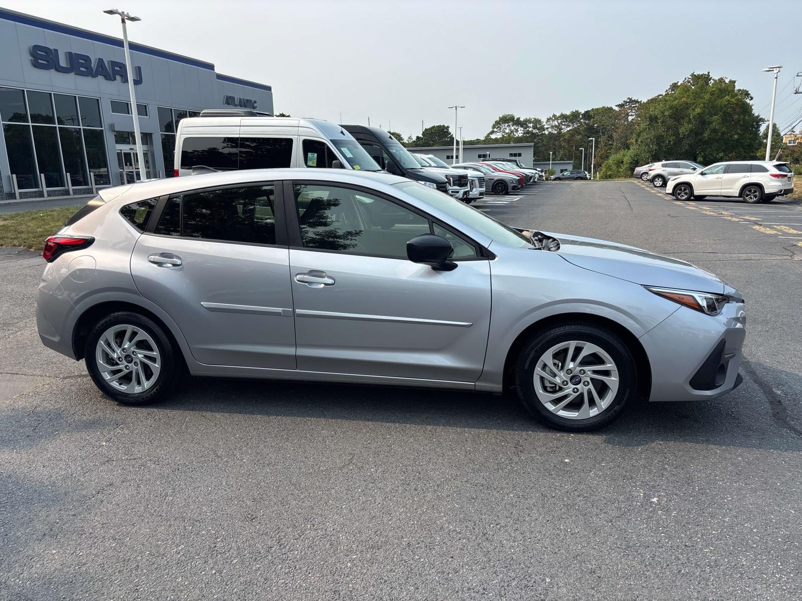 2024 Subaru Impreza Base photo 2