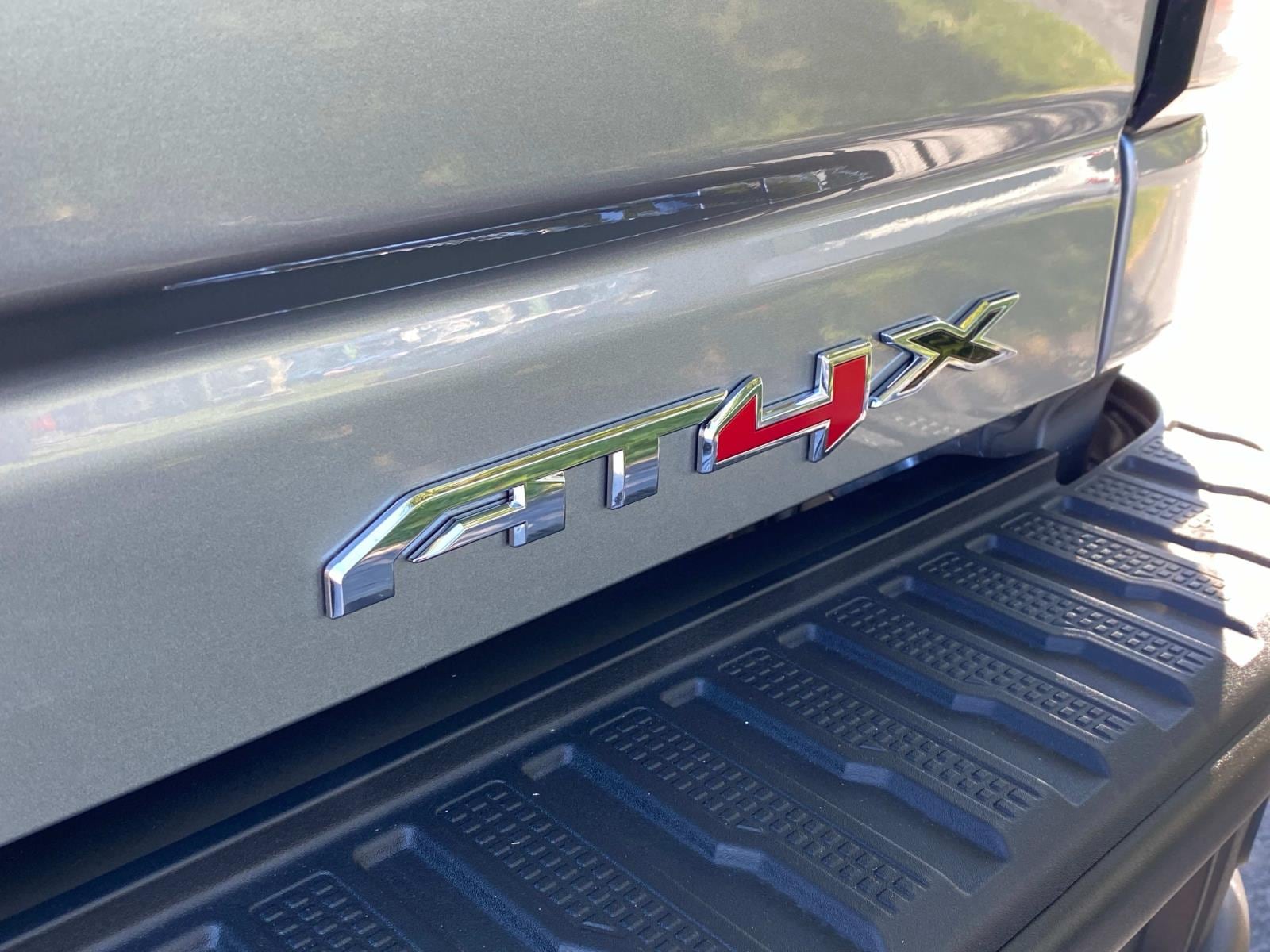 2025 GMC Sierra 2500HD AT4X - Photo 11