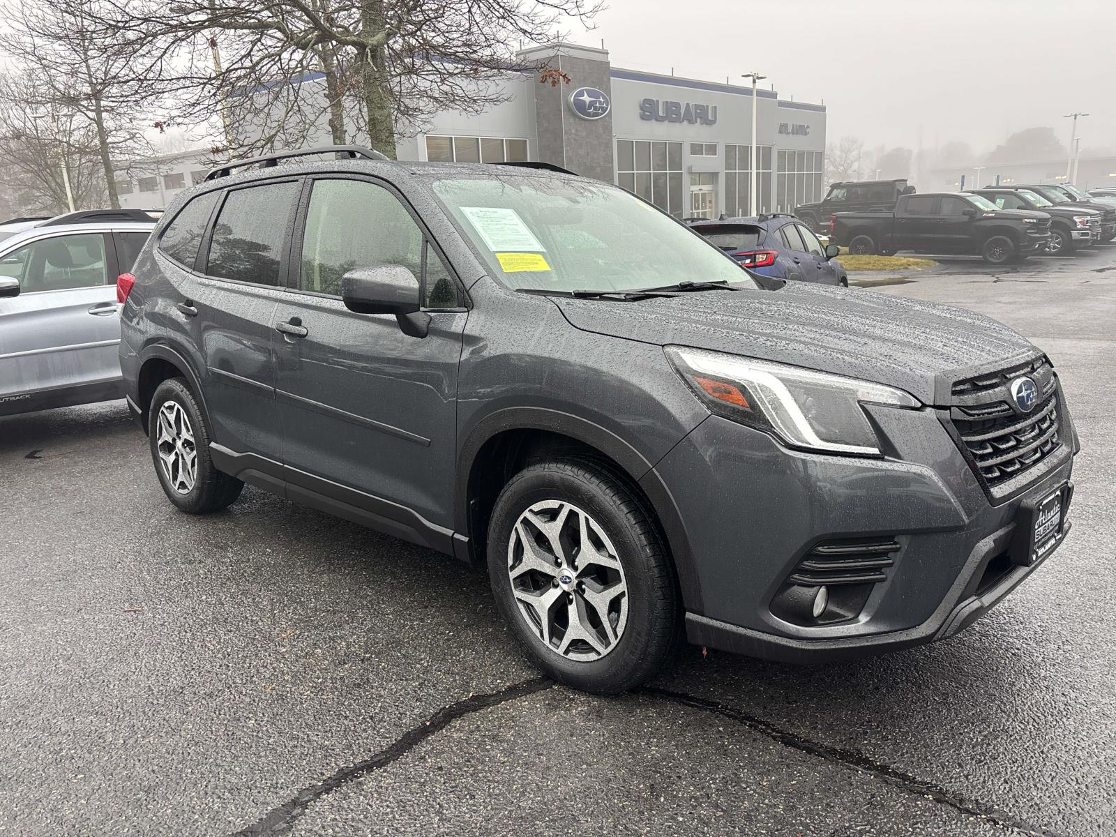 2023 Subaru Forester Premium's photo