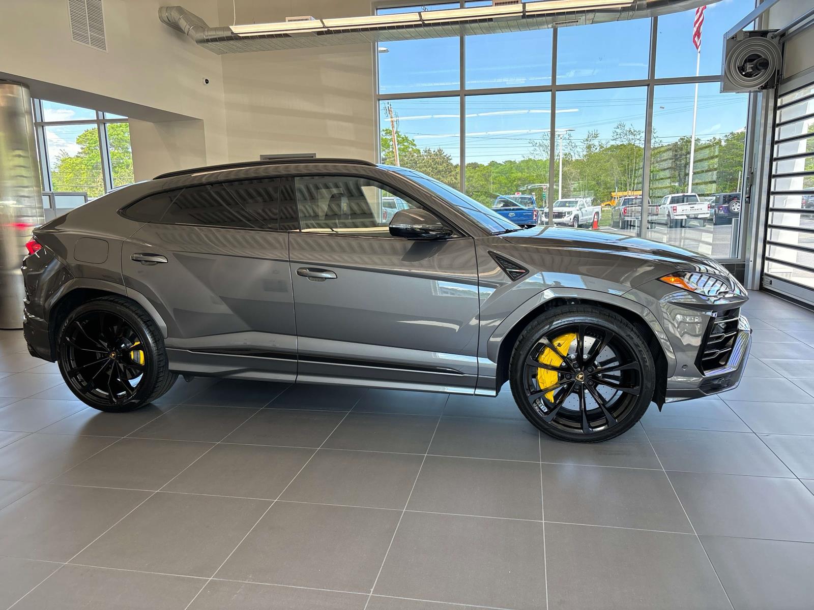 Used 2022 Lamborghini Urus Base with VIN ZPBUA1ZL9NLA21025 for sale in Bourne, MA