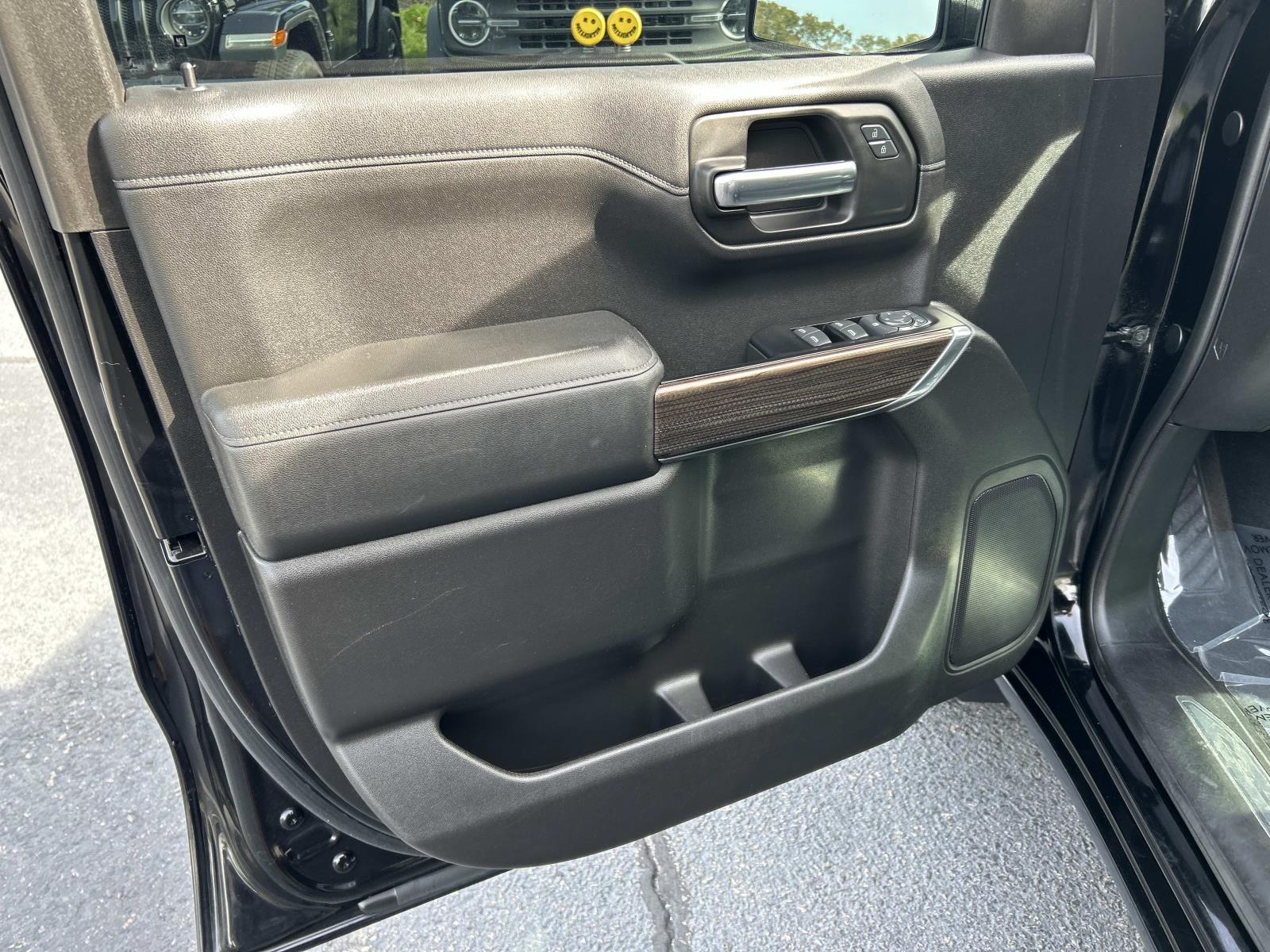 2019 Chevrolet Silverado 1500 RST - Photo 13