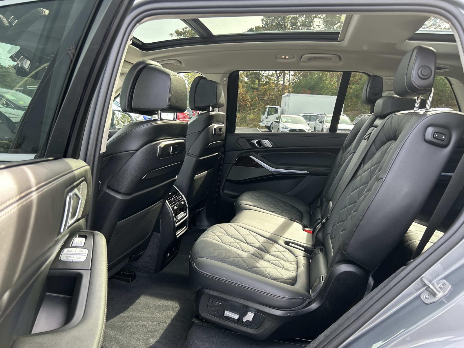 2024 BMW X7 40i - Photo 11