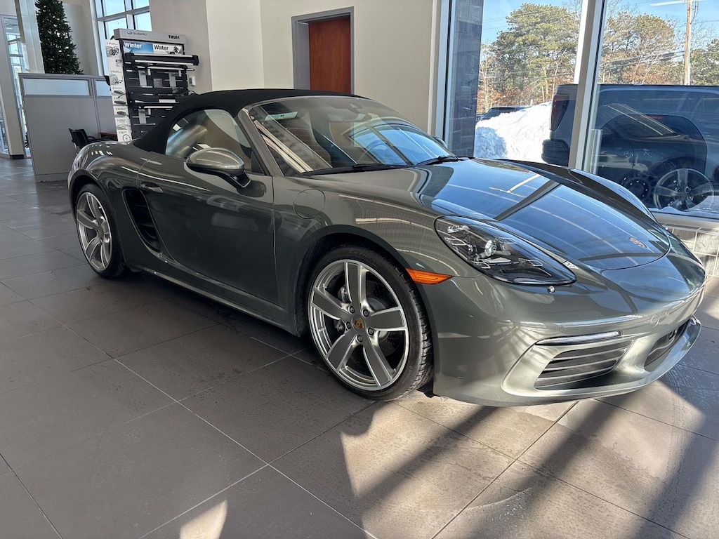 Used 2022 Porsche 718 Boxster T Cabriolet