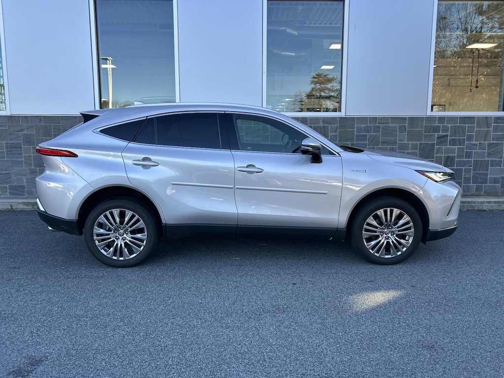 Used 2021 Toyota Venza XLE AWD (Natl) SUV