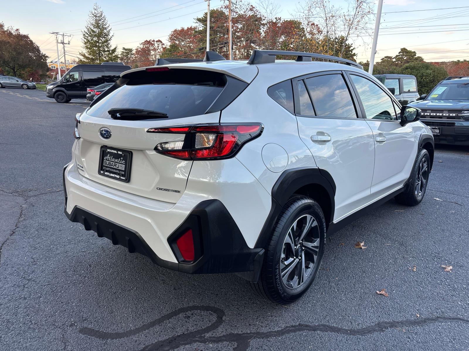 2025 Subaru Crosstrek Premium photo 3